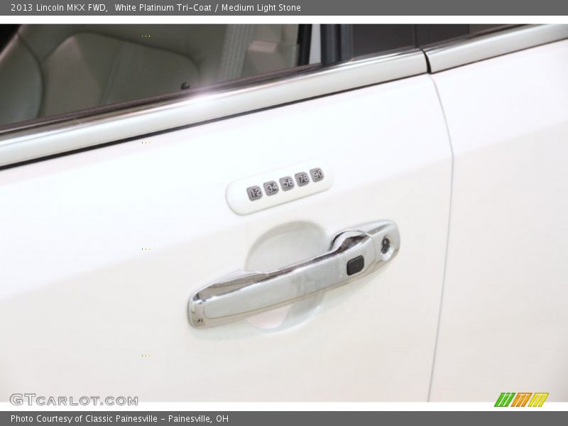 White Platinum Tri-Coat / Medium Light Stone 2013 Lincoln MKX FWD