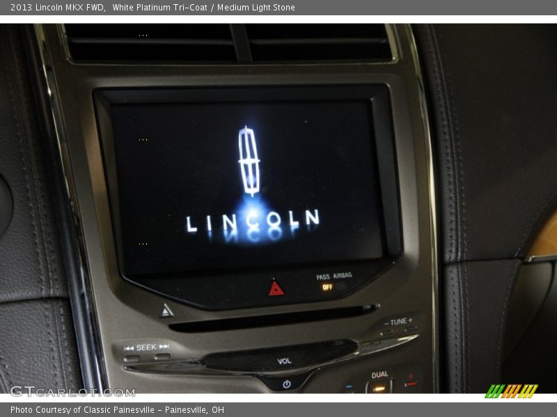 White Platinum Tri-Coat / Medium Light Stone 2013 Lincoln MKX FWD