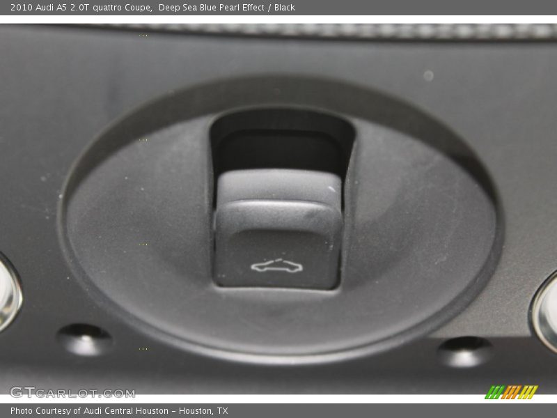 Deep Sea Blue Pearl Effect / Black 2010 Audi A5 2.0T quattro Coupe