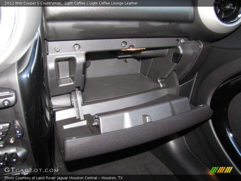 Light Coffee / Light Coffee Lounge Leather 2011 Mini Cooper S Countryman
