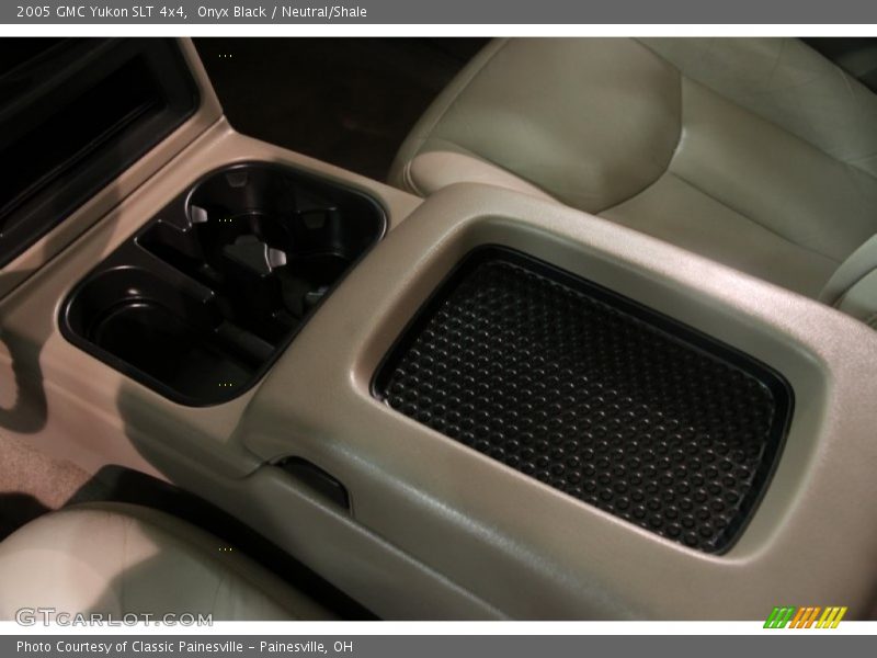 Onyx Black / Neutral/Shale 2005 GMC Yukon SLT 4x4