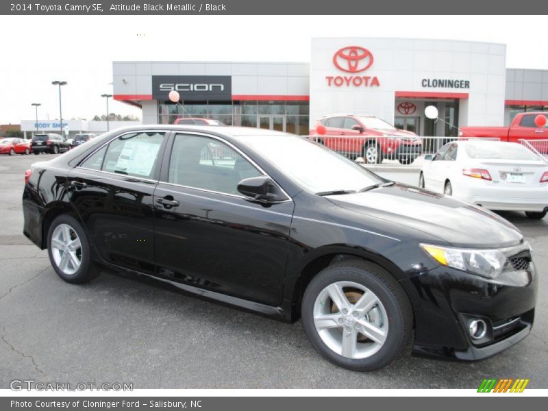 Attitude Black Metallic / Black 2014 Toyota Camry SE
