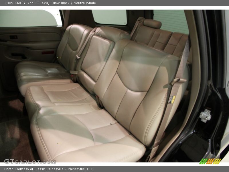 Onyx Black / Neutral/Shale 2005 GMC Yukon SLT 4x4