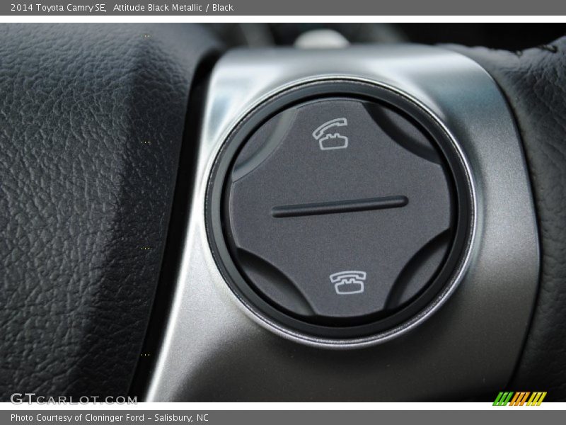 Attitude Black Metallic / Black 2014 Toyota Camry SE