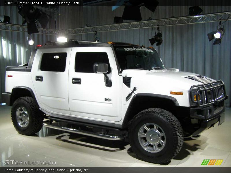 White / Ebony Black 2005 Hummer H2 SUT