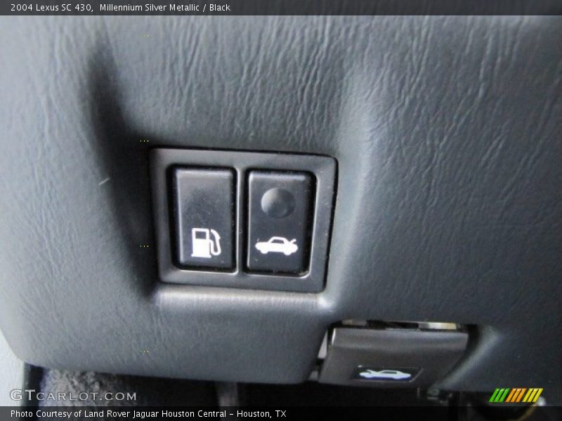 Millennium Silver Metallic / Black 2004 Lexus SC 430