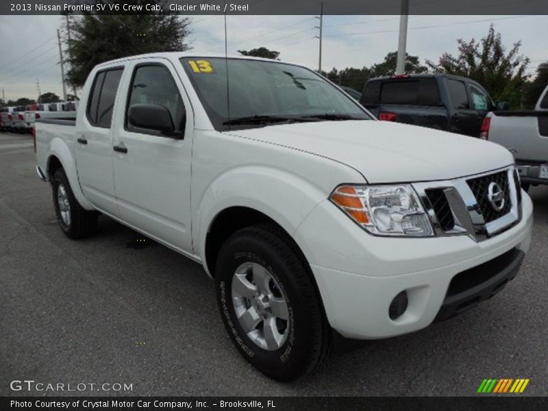 Glacier White / Steel 2013 Nissan Frontier SV V6 Crew Cab