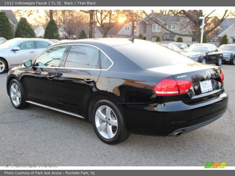 Black / Titan Black 2012 Volkswagen Passat 2.5L SE