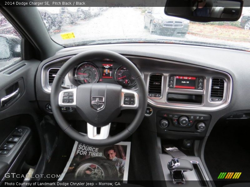 Pitch Black / Black 2014 Dodge Charger SE