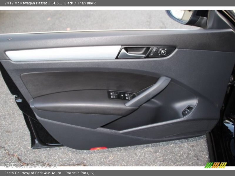 Black / Titan Black 2012 Volkswagen Passat 2.5L SE