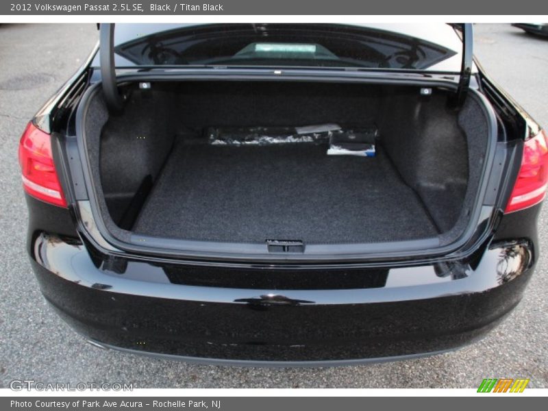 Black / Titan Black 2012 Volkswagen Passat 2.5L SE
