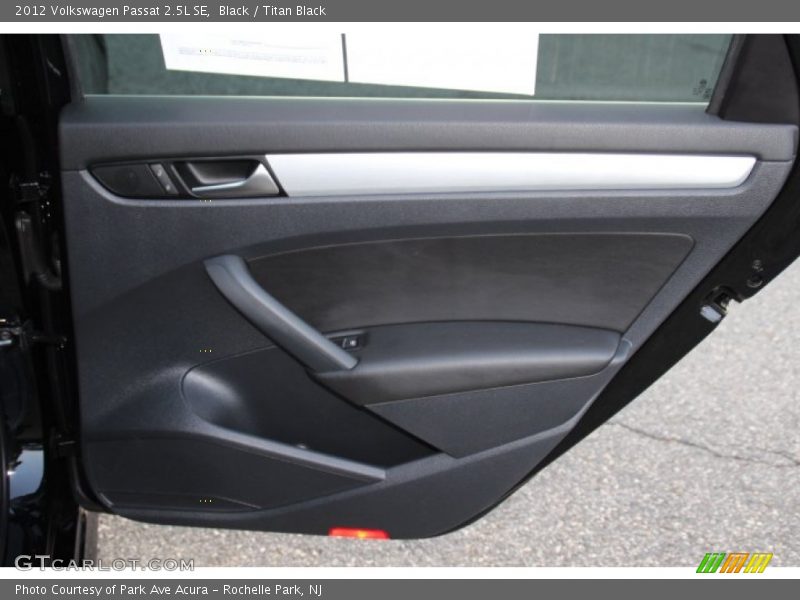 Black / Titan Black 2012 Volkswagen Passat 2.5L SE
