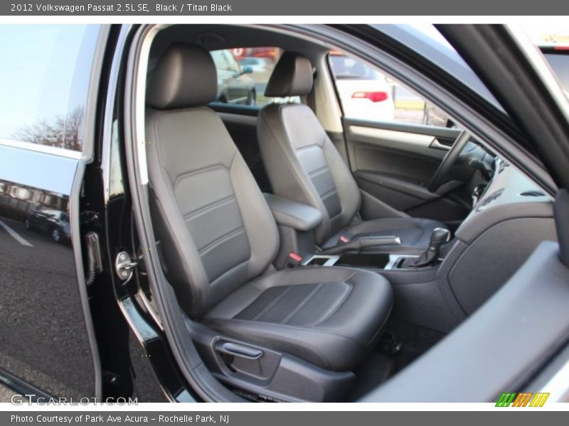 Black / Titan Black 2012 Volkswagen Passat 2.5L SE