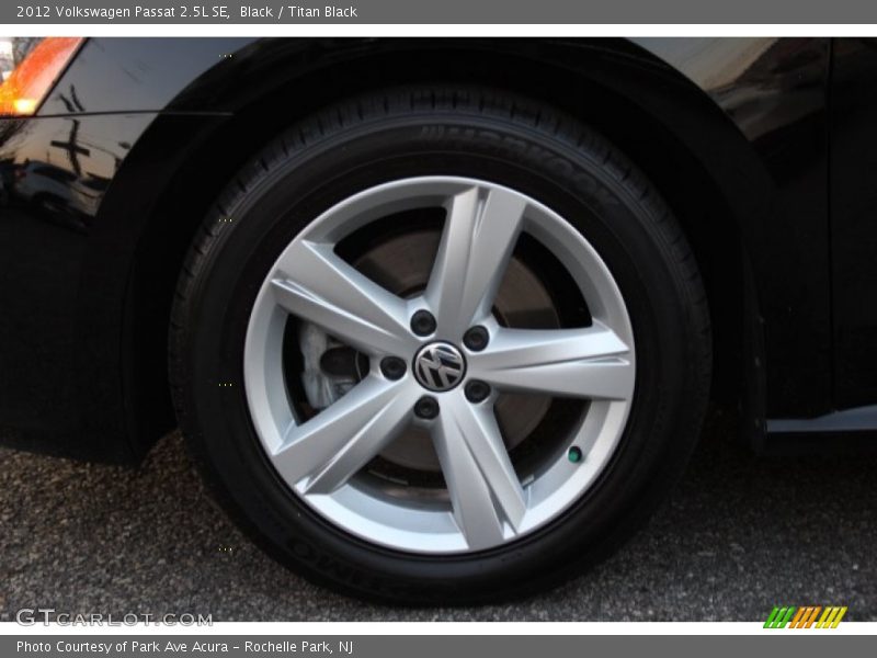 Black / Titan Black 2012 Volkswagen Passat 2.5L SE