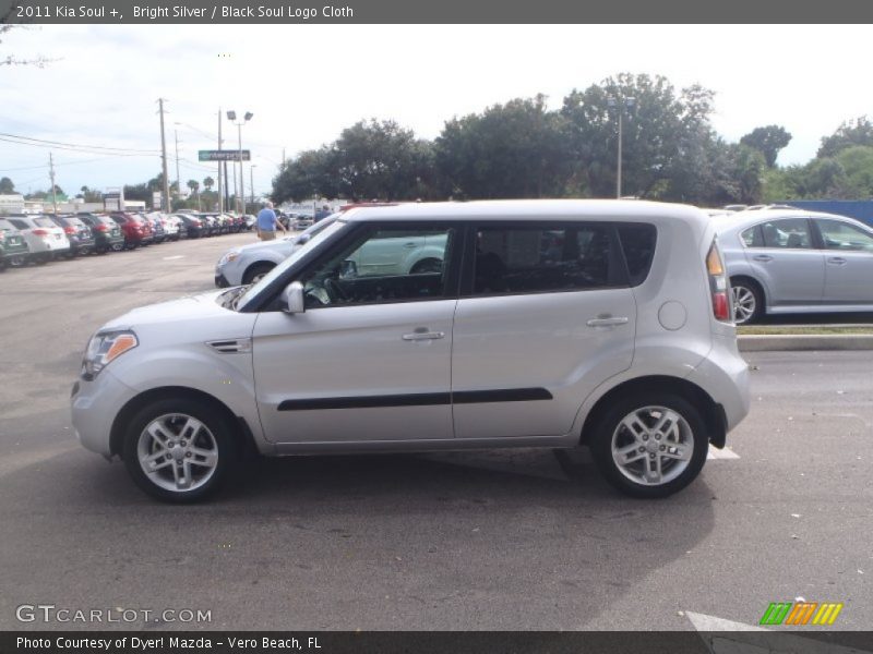 Bright Silver / Black Soul Logo Cloth 2011 Kia Soul +