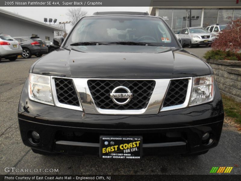 Super Black / Graphite 2005 Nissan Pathfinder SE 4x4