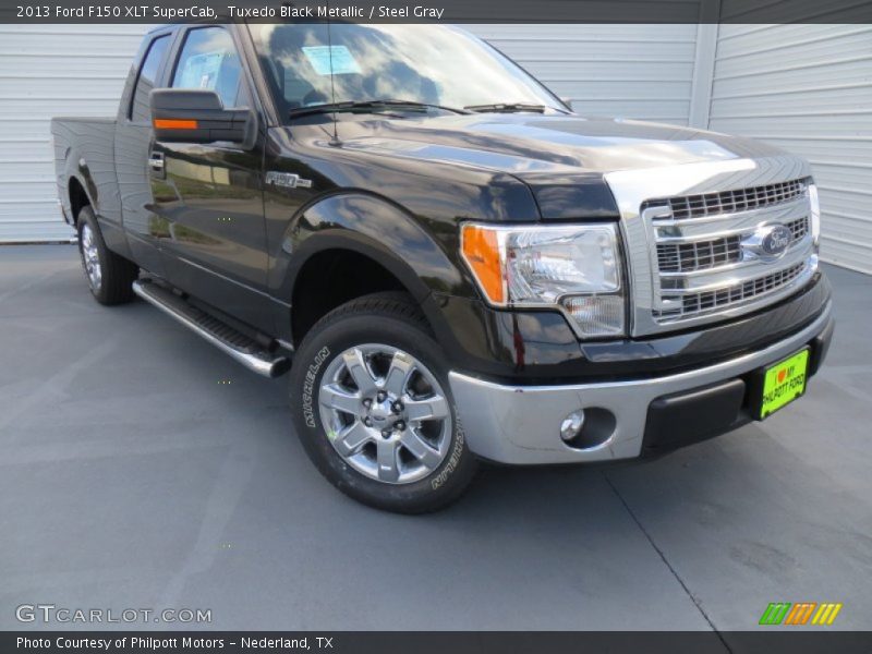 Tuxedo Black Metallic / Steel Gray 2013 Ford F150 XLT SuperCab
