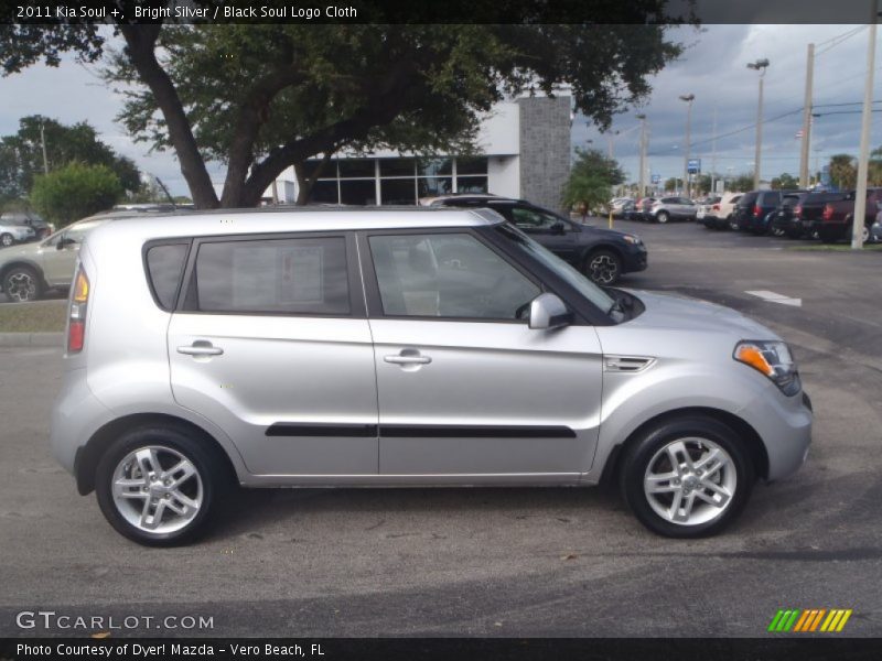 Bright Silver / Black Soul Logo Cloth 2011 Kia Soul +