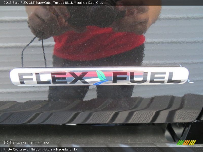 Tuxedo Black Metallic / Steel Gray 2013 Ford F150 XLT SuperCab