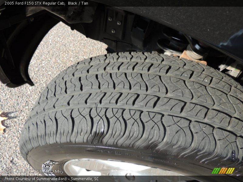 Black / Tan 2005 Ford F150 STX Regular Cab