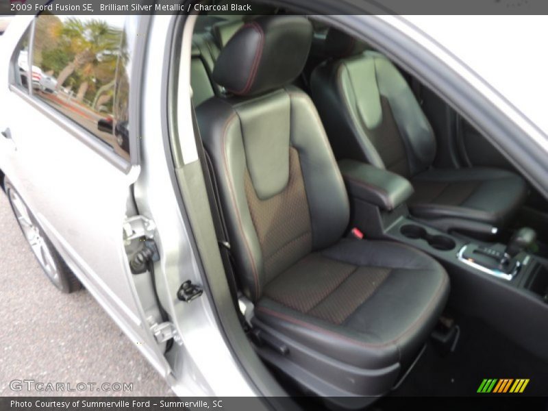 Brilliant Silver Metallic / Charcoal Black 2009 Ford Fusion SE