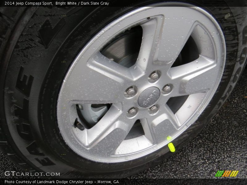Bright White / Dark Slate Gray 2014 Jeep Compass Sport