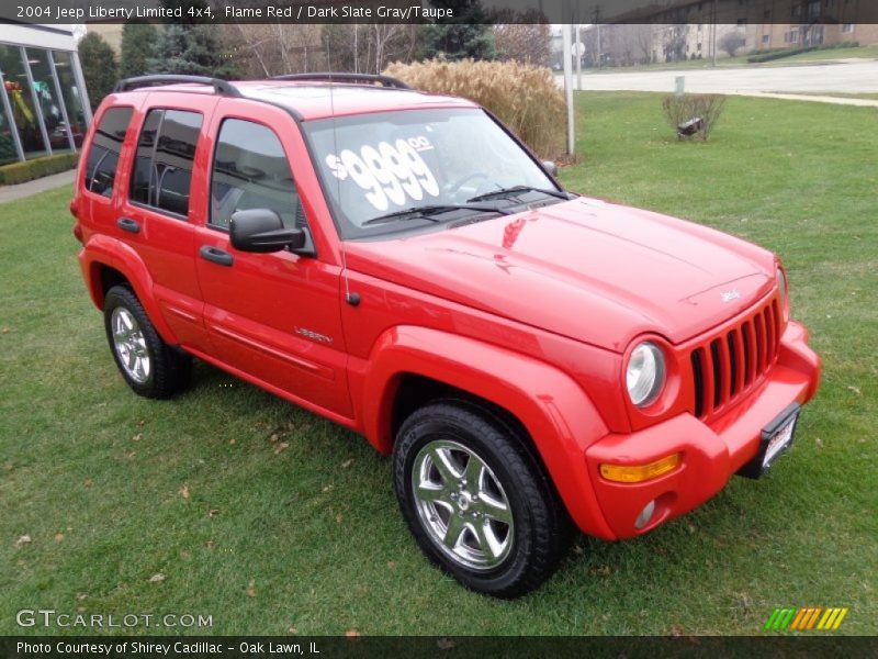 Front 3/4 View of 2004 Liberty Limited 4x4