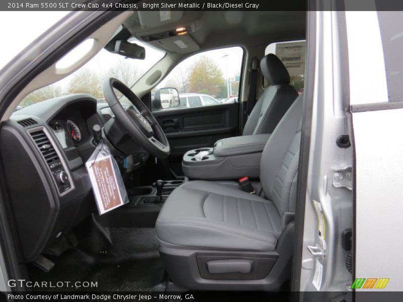  2014 5500 SLT Crew Cab 4x4 Chassis Black/Diesel Gray Interior
