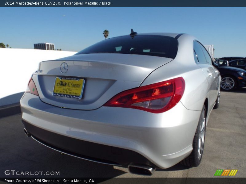 Polar Silver Metallic / Black 2014 Mercedes-Benz CLA 250