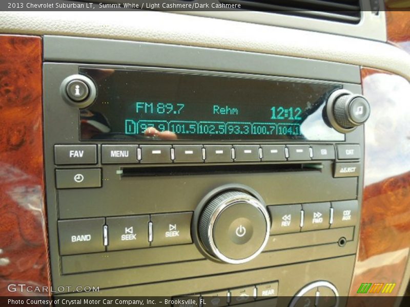 Summit White / Light Cashmere/Dark Cashmere 2013 Chevrolet Suburban LT