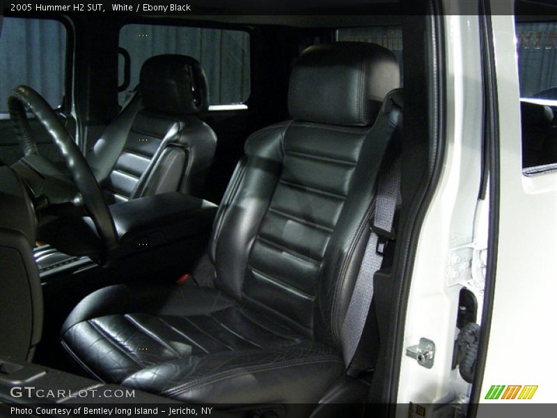 White / Ebony Black 2005 Hummer H2 SUT