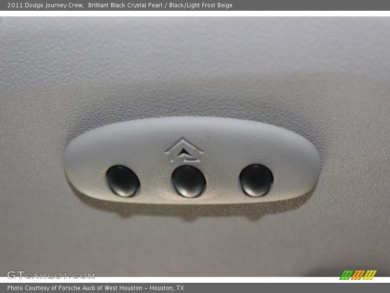 Brilliant Black Crystal Pearl / Black/Light Frost Beige 2011 Dodge Journey Crew