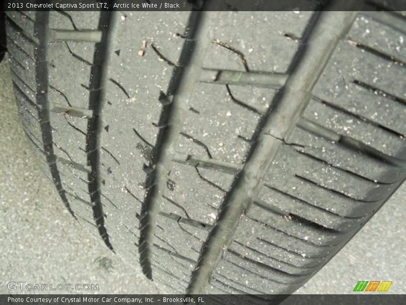 Arctic Ice White / Black 2013 Chevrolet Captiva Sport LTZ