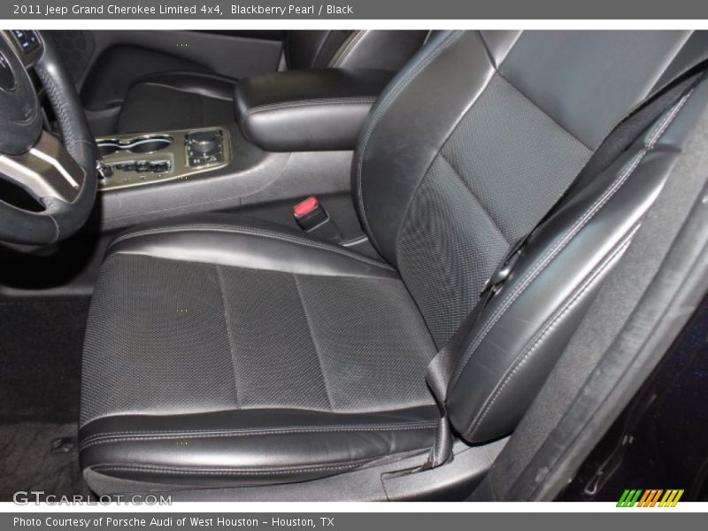 Blackberry Pearl / Black 2011 Jeep Grand Cherokee Limited 4x4