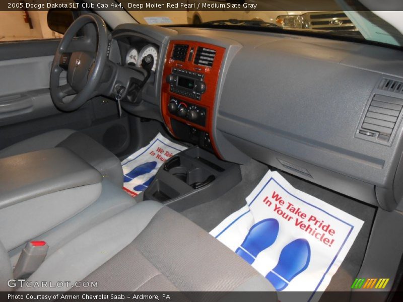 Deep Molten Red Pearl / Medium Slate Gray 2005 Dodge Dakota SLT Club Cab 4x4