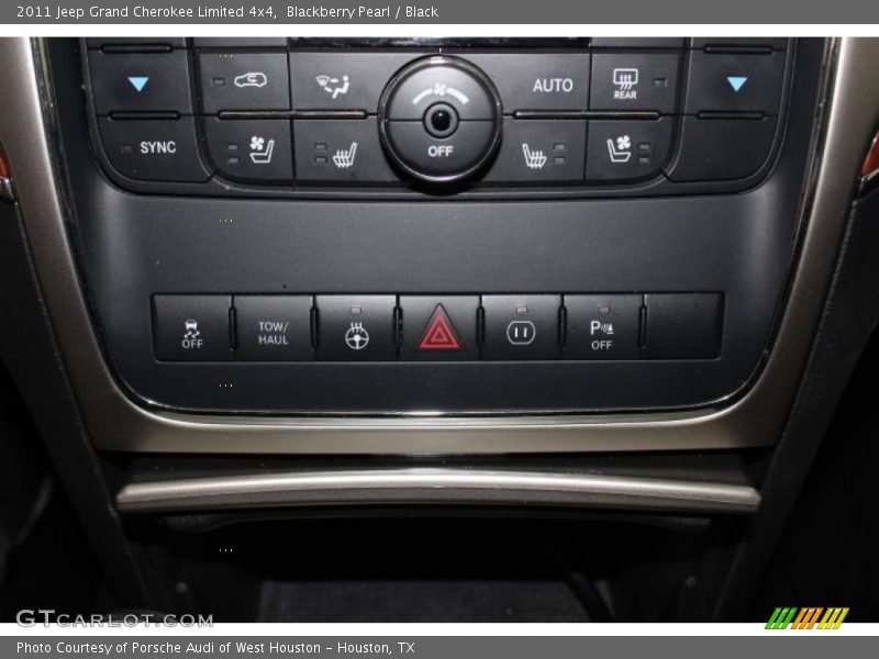 Blackberry Pearl / Black 2011 Jeep Grand Cherokee Limited 4x4