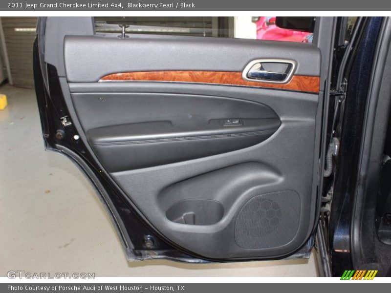 Blackberry Pearl / Black 2011 Jeep Grand Cherokee Limited 4x4