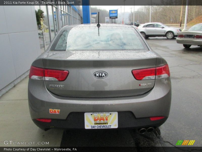 Titanium / Black Sport 2011 Kia Forte Koup SX