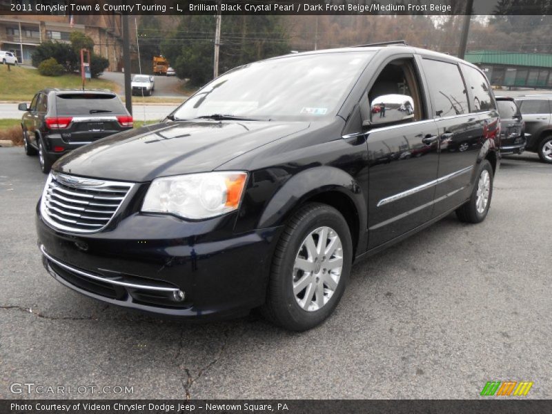 Brilliant Black Crystal Pearl / Dark Frost Beige/Medium Frost Beige 2011 Chrysler Town & Country Touring - L