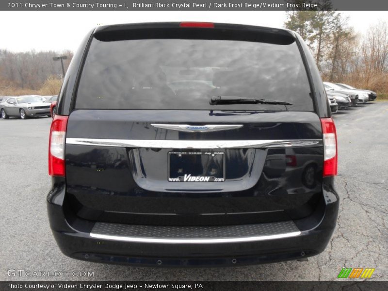 Brilliant Black Crystal Pearl / Dark Frost Beige/Medium Frost Beige 2011 Chrysler Town & Country Touring - L