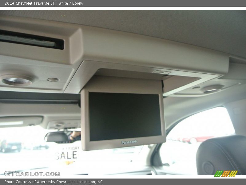 White / Ebony 2014 Chevrolet Traverse LT