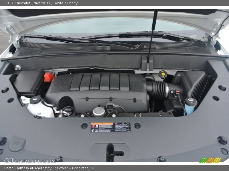 White / Ebony 2014 Chevrolet Traverse LT