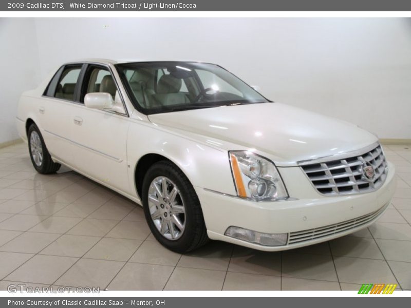White Diamond Tricoat / Light Linen/Cocoa 2009 Cadillac DTS