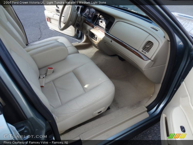 Light Tundra Metallic / Medium Light Stone 2006 Ford Crown Victoria LX