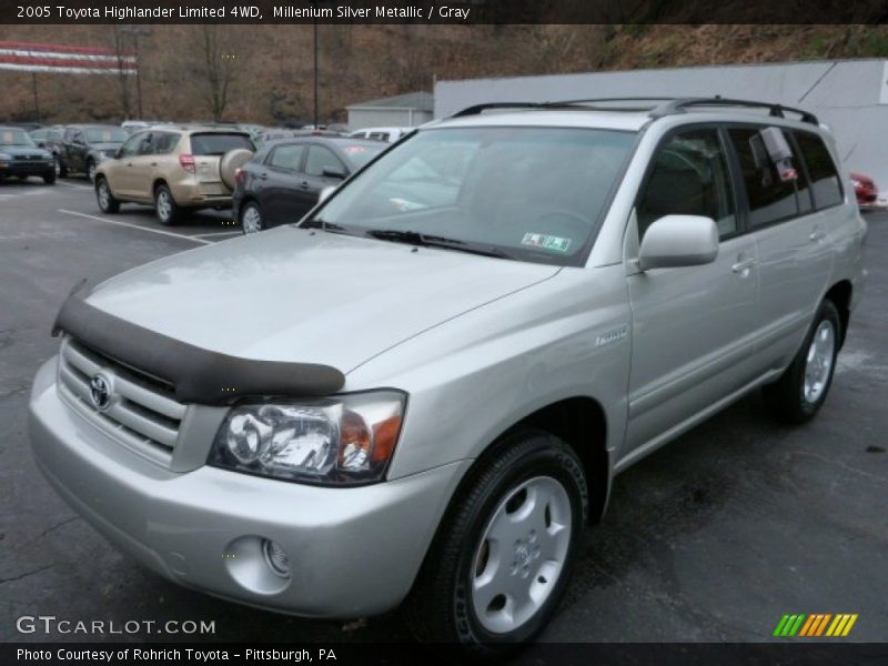 Millenium Silver Metallic / Gray 2005 Toyota Highlander Limited 4WD