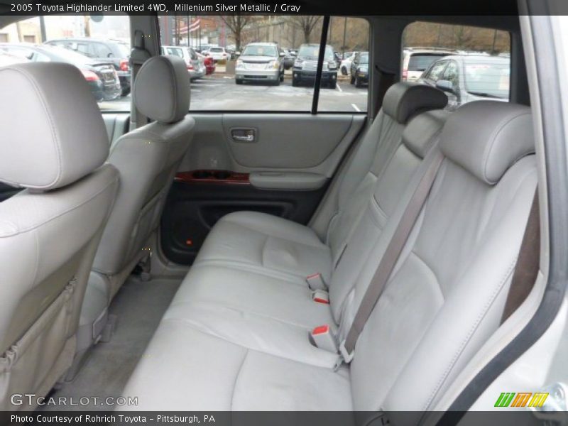 Millenium Silver Metallic / Gray 2005 Toyota Highlander Limited 4WD