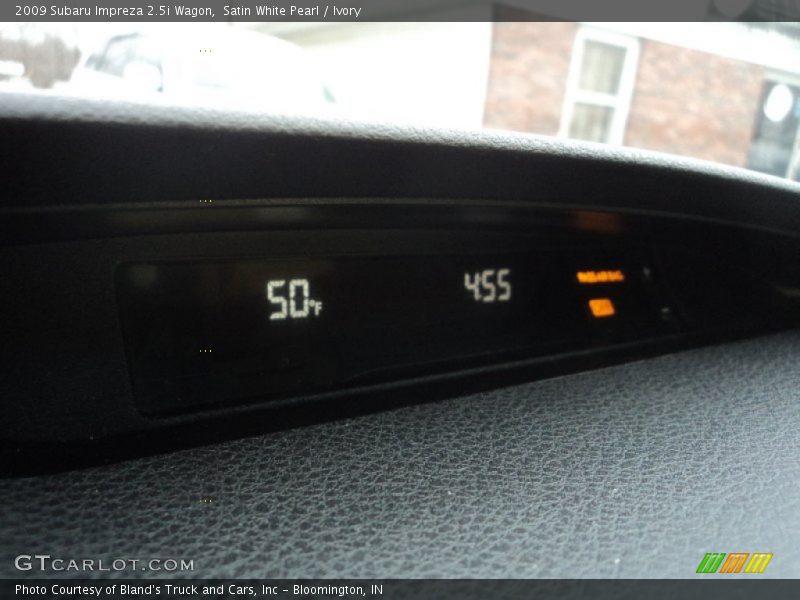 Satin White Pearl / Ivory 2009 Subaru Impreza 2.5i Wagon