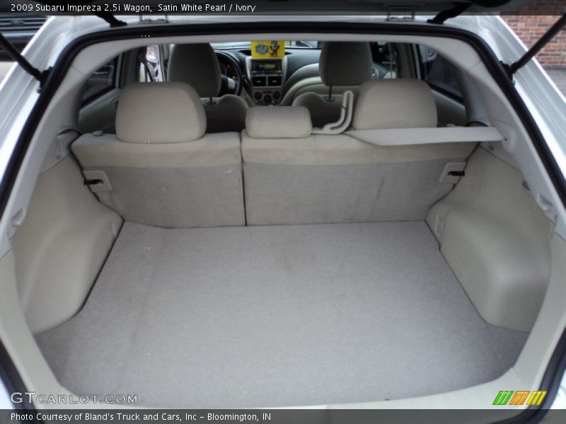 Satin White Pearl / Ivory 2009 Subaru Impreza 2.5i Wagon