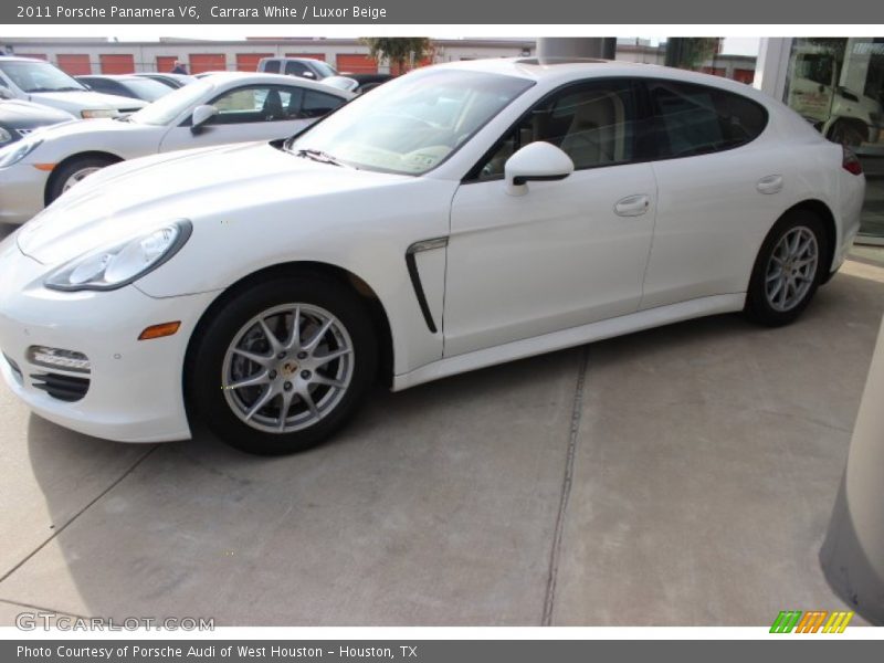 Carrara White / Luxor Beige 2011 Porsche Panamera V6