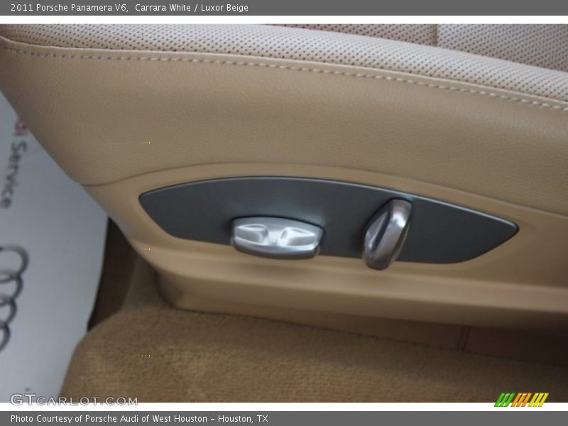 Carrara White / Luxor Beige 2011 Porsche Panamera V6